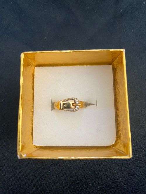 9ct buckle ring