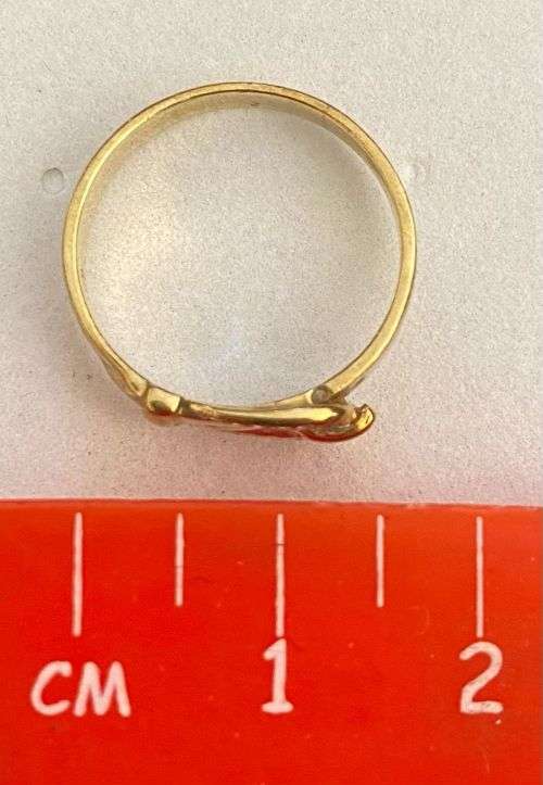 9ct buckle ring