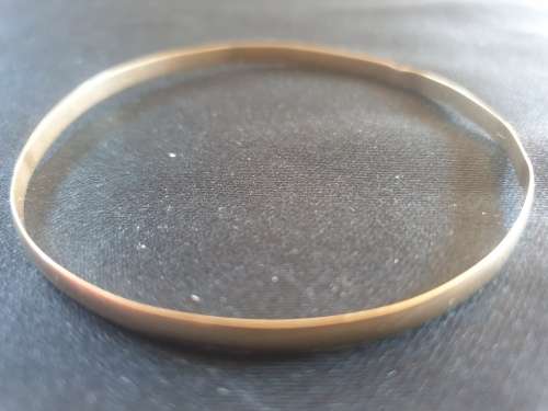 9ct yellow gold Bangle 3.65mm width