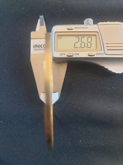 9ct gold bangle 2.68mm width
