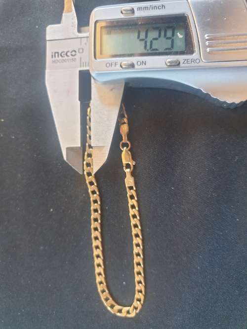Bracelet genuine 9ct yellow gold
