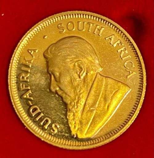 Highly collectable 2 Kruger Rand gold coin set in SAM Red box 1/10(1985) & 1/4(1986)