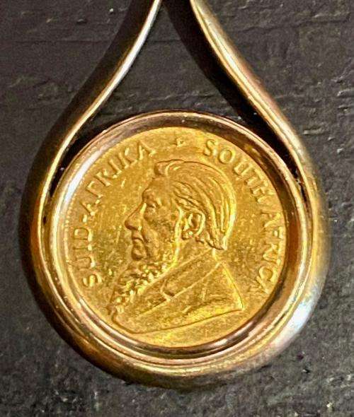 18ct rare foxtail style chain with 1/10 kruger coin pendant set in 18ct