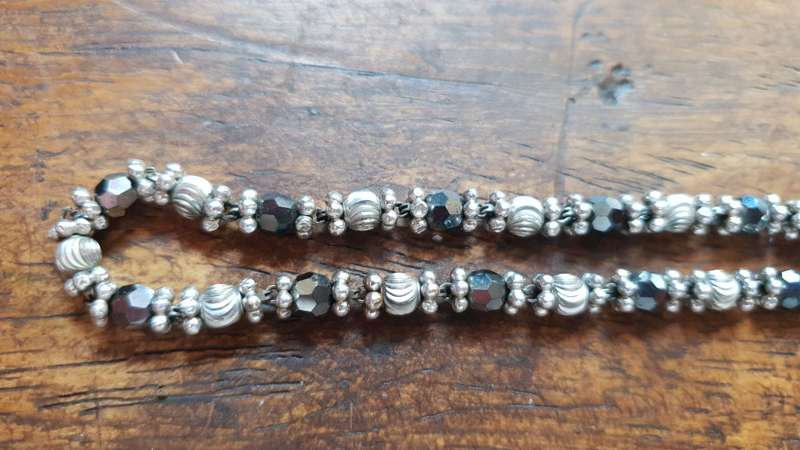 9ct white gold -2 tone 9ct white gold balls with black bead necklace-stunning