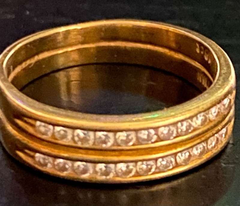 18ct Double band ring with 22x Diamonds