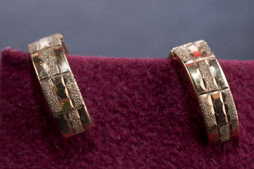 Gold 2.1g Earring set