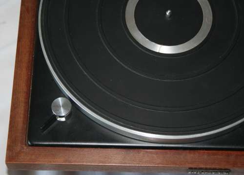 PIONEER PL25 TURNTABLE, RECORD PLAYER,PHONOGRAPH-- GREAT CONDITION
