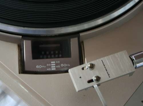 MARANTZ 6170 TURNTABLE, RECORD PLAYER,PHONOGRAPH-- GREAT CONDITION