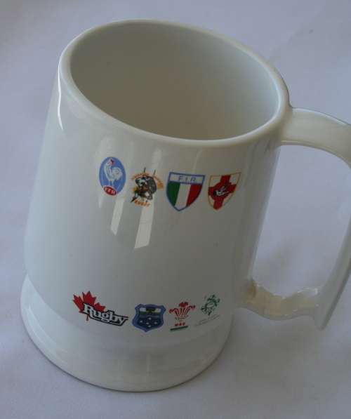 SA SPRINGBOK RUGBY PORCELAIN BEER MUG -- SUPER CONDITION