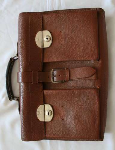 VINTAGE LEATHER CASE -- 2 LATCHES - GOOD CONDITION