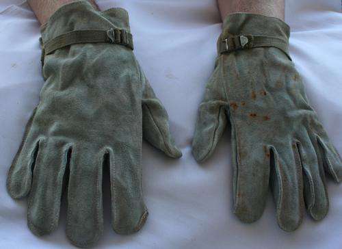 SADF -- CHROME LEATHER TANK GLOVES -- BUSH WAR ERA