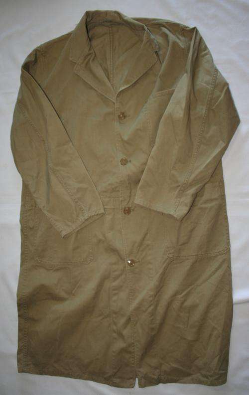MILITARY PATTERN KHAKI DUST COAT -- GOOD CONDITION