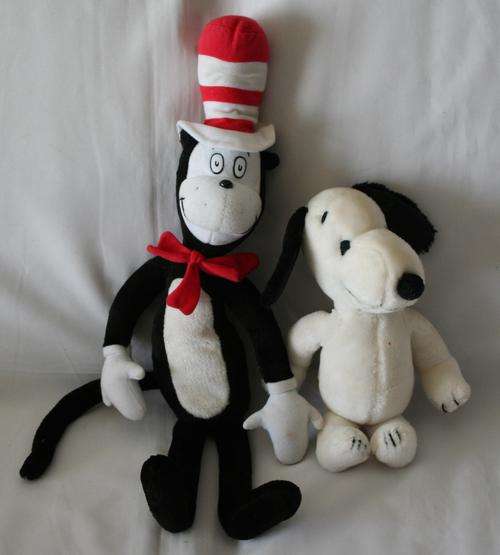 CAT IN THE HAT & SNOOPY STUFFED CHARACTERS - 1 LOT