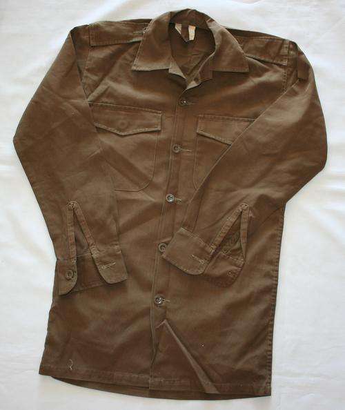 SADF NUTRIA BROWN SHIRT-- SIZE : EXTRA - SMALL -- AS USED IN BUSH WAR