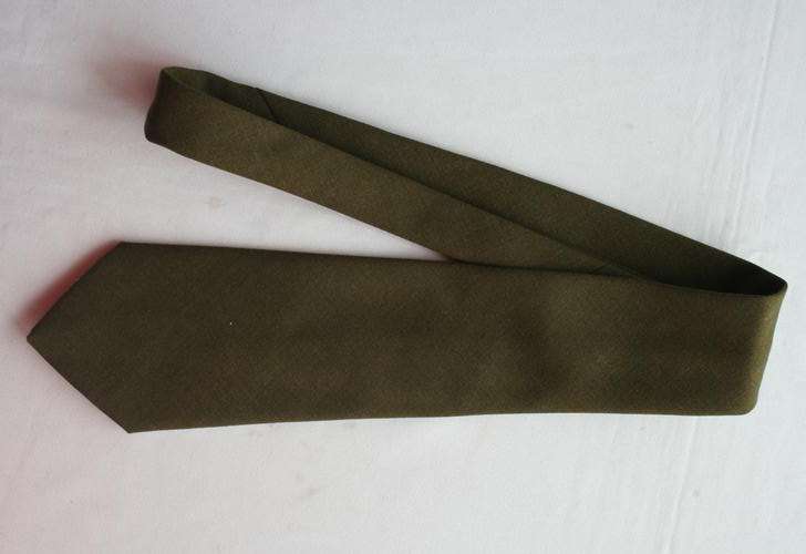 SADF -- ARMY OFFICERS STEP-OUT DRESS UNIFORM TIE -- BUSH WAR ERA