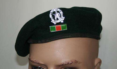 SADF, COMMANDO CORPS BERET WITH BADGES -- BUSH WAR ERA