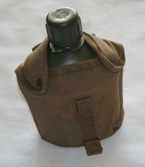 SADF -- 1 LITRE WATER BOTTLE + POUCH -- BUSH WAR ERA
