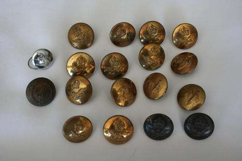 SAAF -- SA AIRFORCE -- 16 LARGE BRASS TUNIC BUTTONS -- 1960's