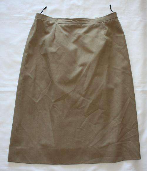 SADF -- FEMALE STEP-OUT SKIRT-- OFFICE WEAR -- 107 RL -- BUSH WAR ERA