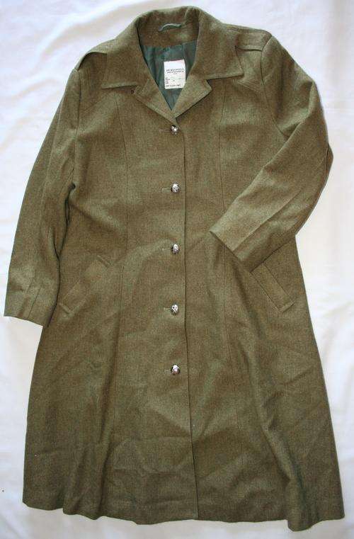 SADF -- FEMALE OFFICERS COAT-- LATER TYPE -- SIZE RL 107