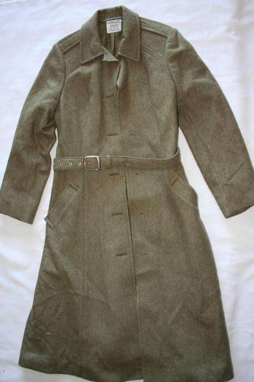SADF -- FEMALE OFFICERS COAT-- LATER TYPE -- SIZE RL 92