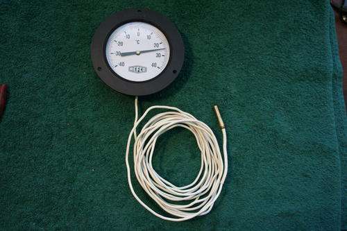 INDUSTRIAL TEMPERATURE GUAGE--REFCO--ANALOGUE