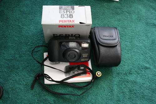 PENTAX ESPIO 838 FILM CAMERA -- IN BOX-- 35mm zoom --BUILT IN FLASH