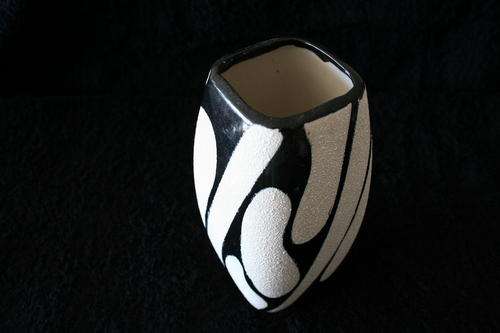 BLACK & WHITE VASE--SQUARE CONTOURED PORCELAIN