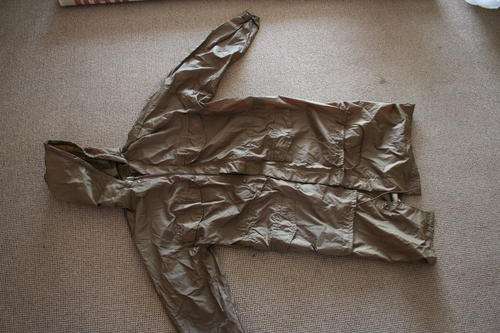 SADF NUTRIA BROWN RAINCOAT--SIZE:MEDIUM -- AS USED IN BUSH WAR