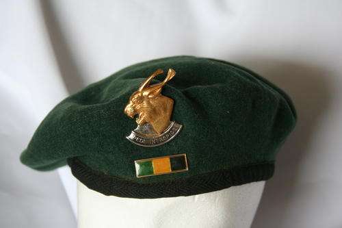 SADF-- NORTHAM COMMANDO BERET,COMPLETE.