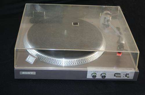 SONY PS 212 A RECORD PLAYER,TURNTABLE,PHONOGRAPH - GOOD CONDITION
