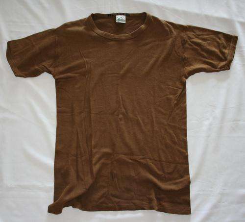 SADF -- NUTRIA BROWN T-SHIRT -- SIZE MEDIUM -- BUSH WAR ERA