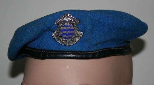 SADF-- ORDINANCE/MAINTENANCE SERVICE CORPS BERET WITH BADGE -- BUSH WAR ERA