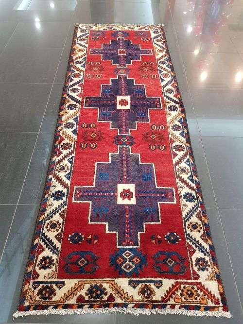 FINE QUALITY HAMADAN RUNNER 285 X 100 cm