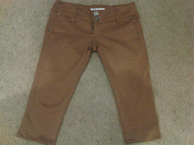 Stunning brown 3 quarter pants size XS- size 0