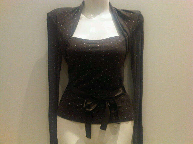 Stunning brown polka dot top Size 26