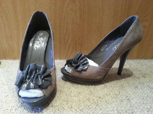 Stunning purple grey suede peep toe heels, with patent bow, size 4