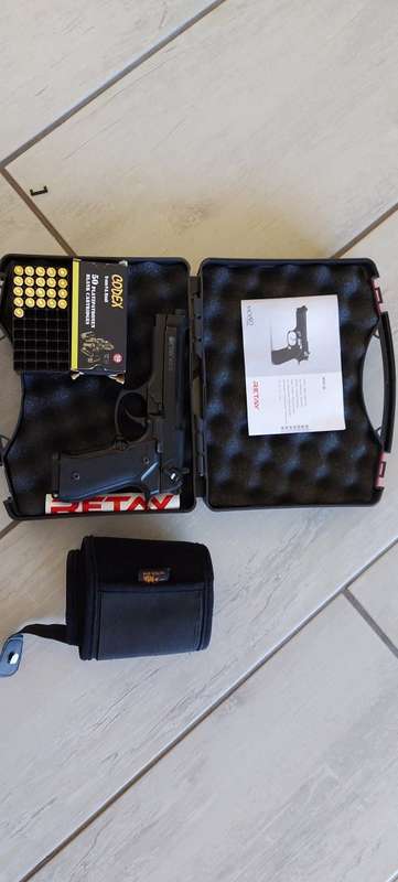 Retay Mod 92Berreta blank/pepper gun