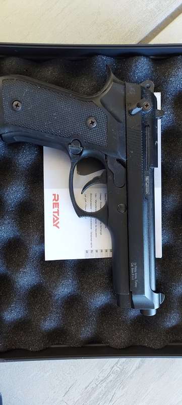 Retay Mod 92Berreta blank/pepper gun