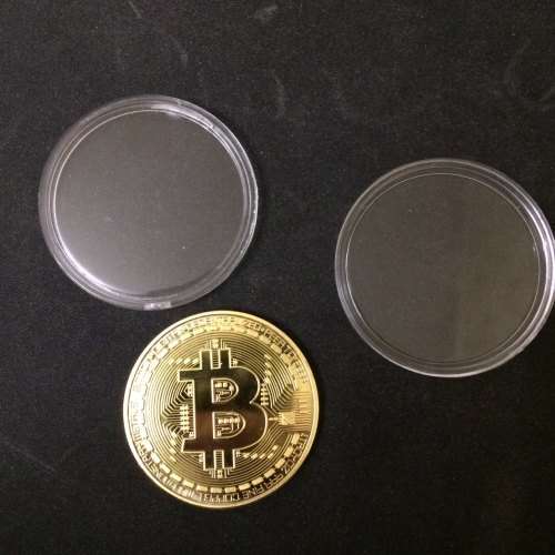 1PC Gold Plated Bitcoin Coin - Collectible Gift BTC Coin (Physical Souvenirs)