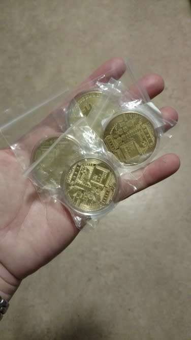 1PC Gold Plated Bitcoin Coin - Collectible Gift BTC Coin (Physical Souvenirs)