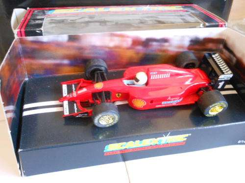 SCALEXTRIC - FERRARI NEW