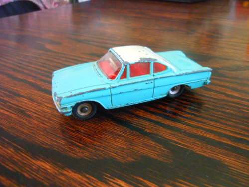 DINKY---FORD CAPRI