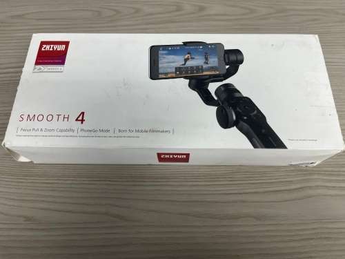 Zhiyun Tech Smooth 4 - 3 axis gimbal stabiliser for mobile phones --CRAZY R1 AUCTION - NO RESERVE!!!