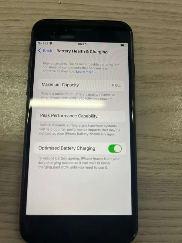 IPhone SE 2020 (2nd edition) 64GB with 95% Battery health!! CRAZY R1 Auction