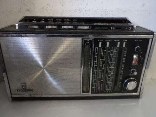 R1 start !! SCARCe item - LARGE TRANSISTOR RADIO - SUPER NICE ITEM !!