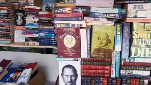 Books.Bulk Lot (1,000)