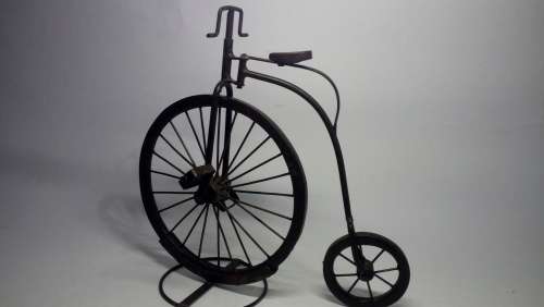 Model Penny Farthing Bicycle