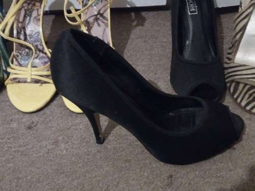 Womens heels 4 pairs