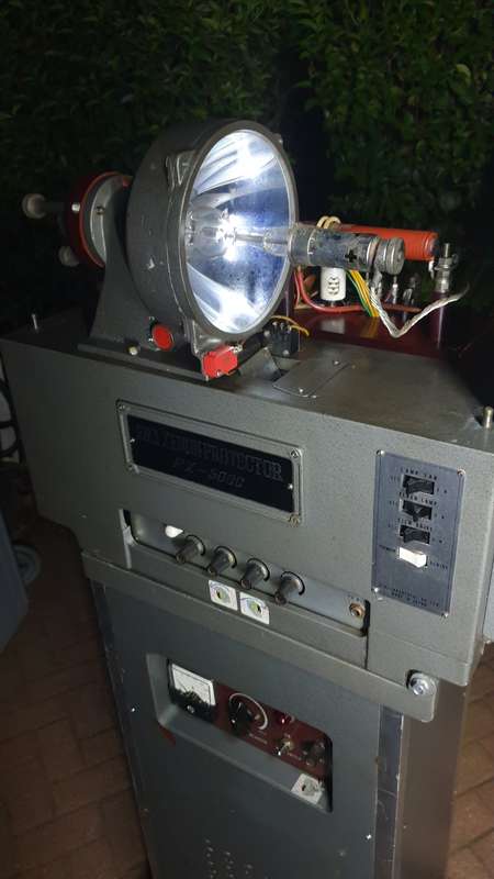 Eiki Xenon Vintage 16mm Cinema Movie Projector (EX-5000)
